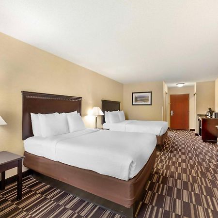 Best Western Plus Victor Inn & Suites Exterior photo